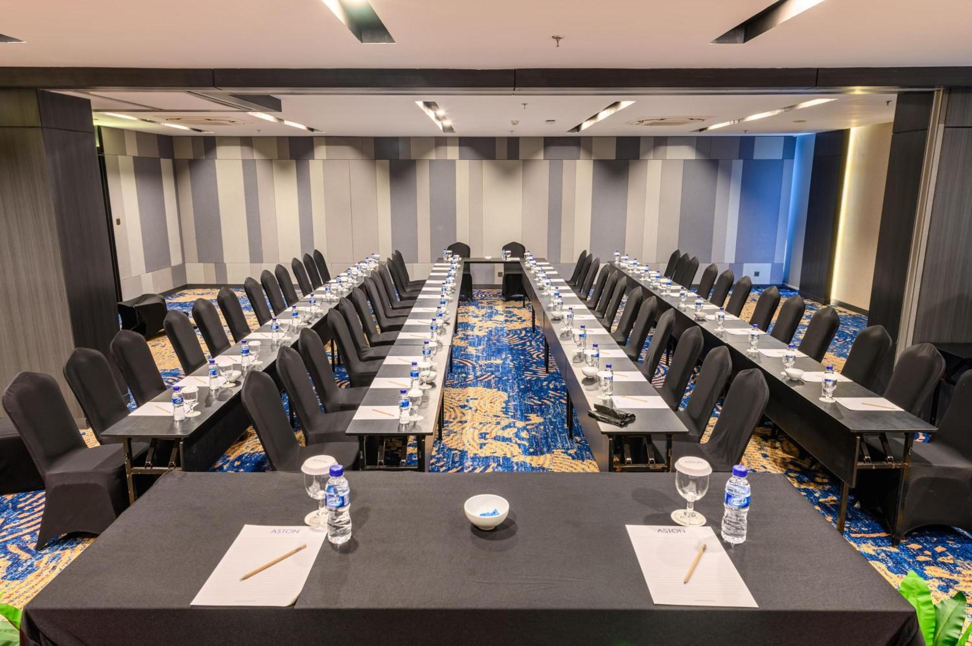 Aston Sorong Hotel & Conference Center Eksteriør billede