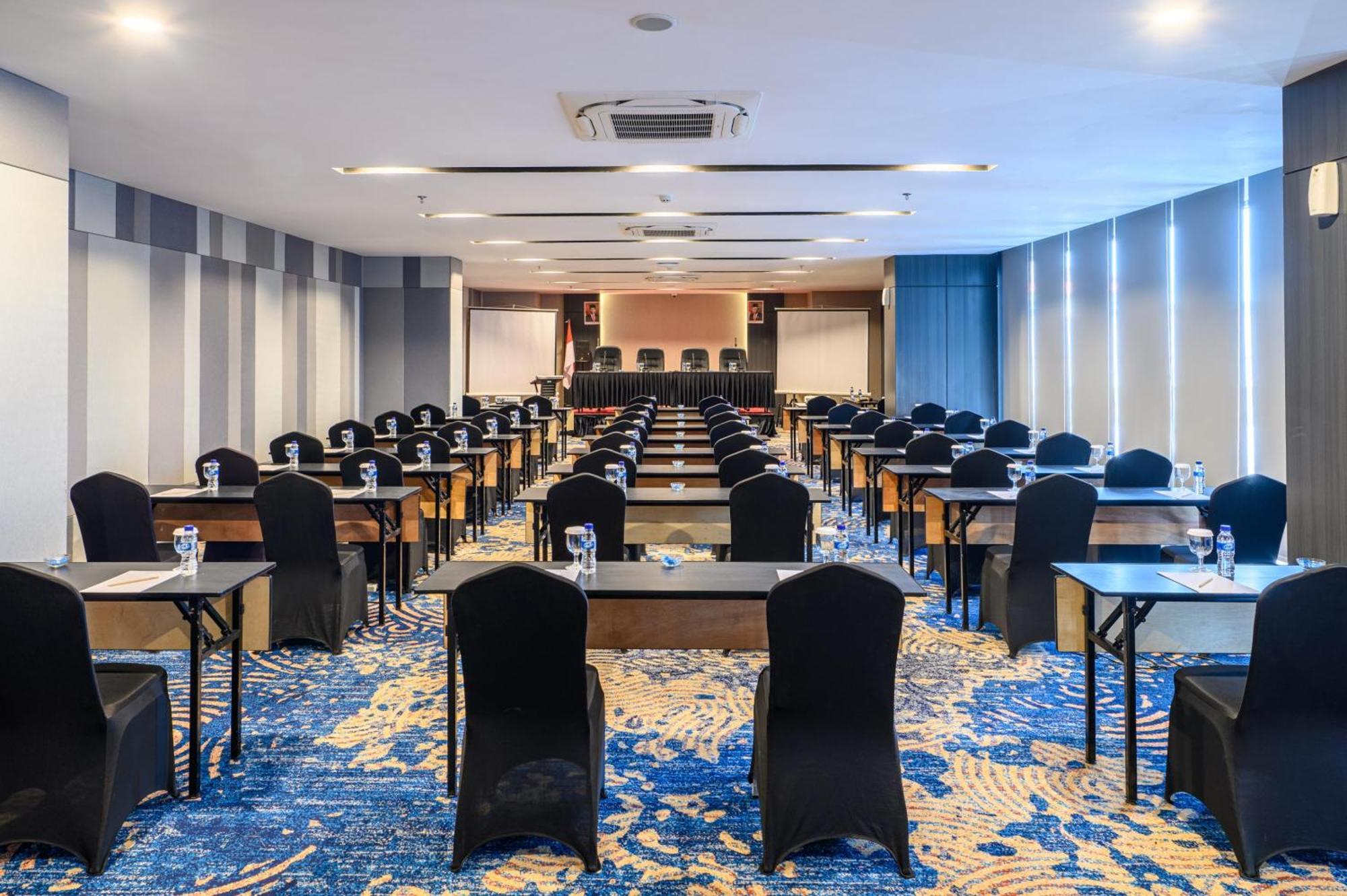 Aston Sorong Hotel & Conference Center Eksteriør billede